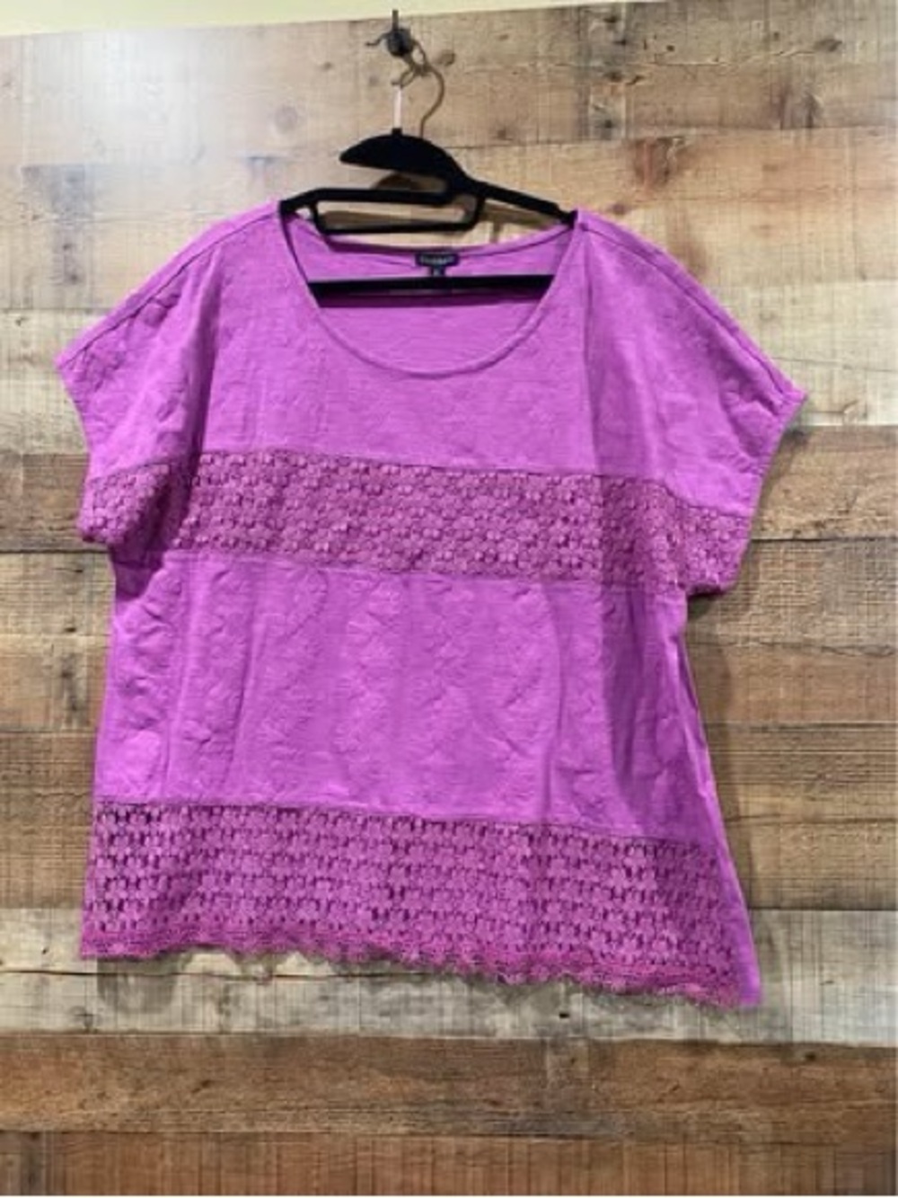 Short Sleeve Lace-Trim Tunic Top in Magenta by Hannah Size XL